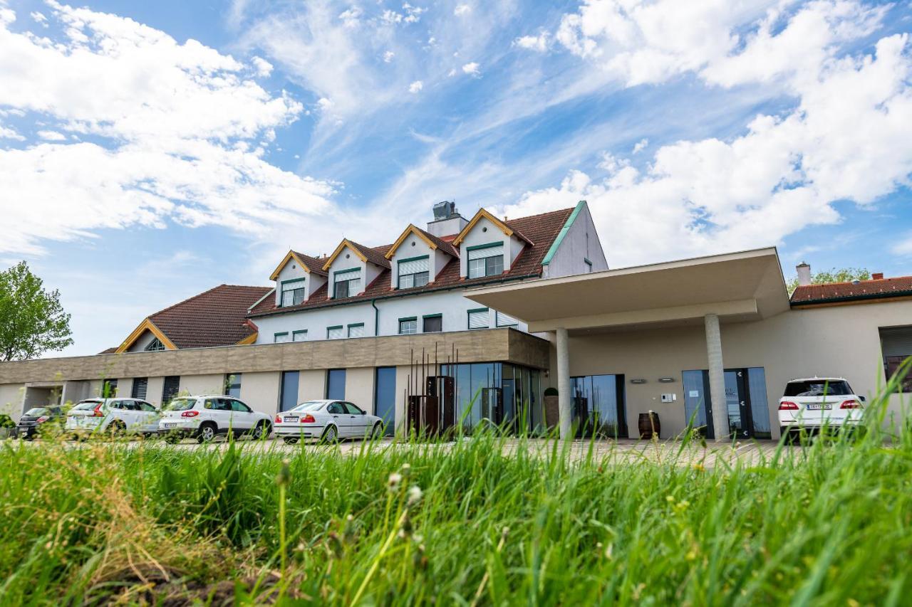 Hotel Nationalpark Illmitz Eksteriør bilde